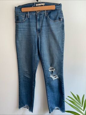 Levi's Medium Blue Distressed High-Rise Straight Crop Jeans. Size 28